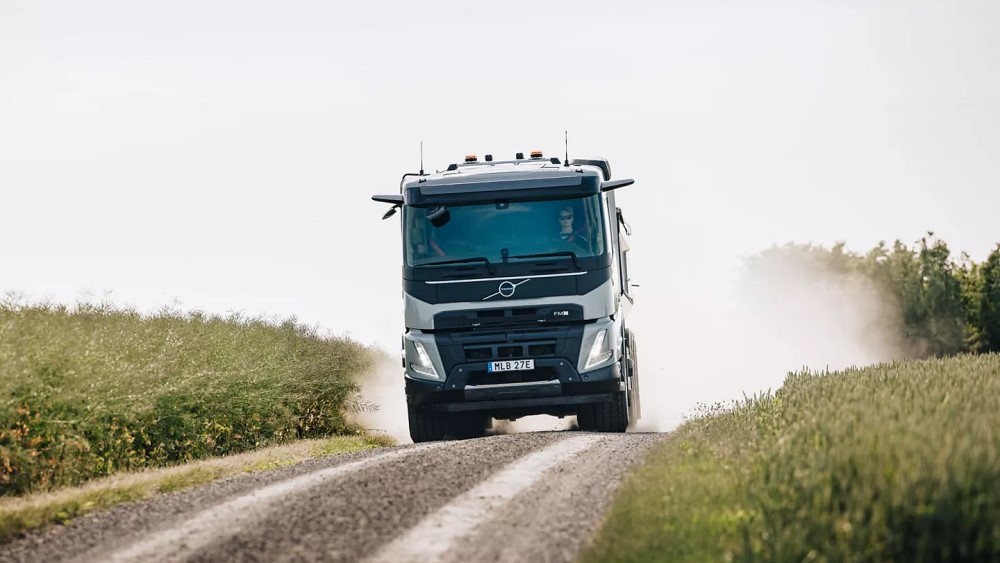 Volvo Trucks breidt zijn aanbod vrachtwagens voor biodiesel B100 uit.