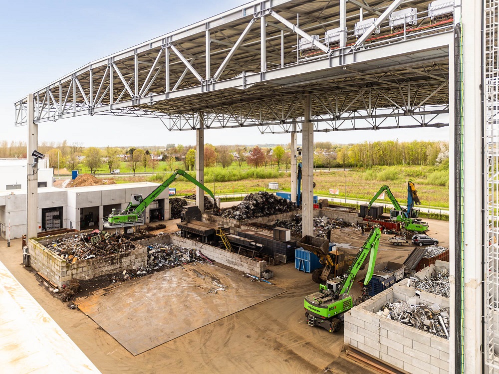 Nieuwe material handlers geknipt voor schrootverwerking